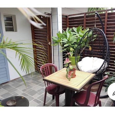 Appartements Et Chambres En Coeur De Ville Saint-Denis - Entree Autonome - Check In 14H30- Ngoại thất bức ảnh