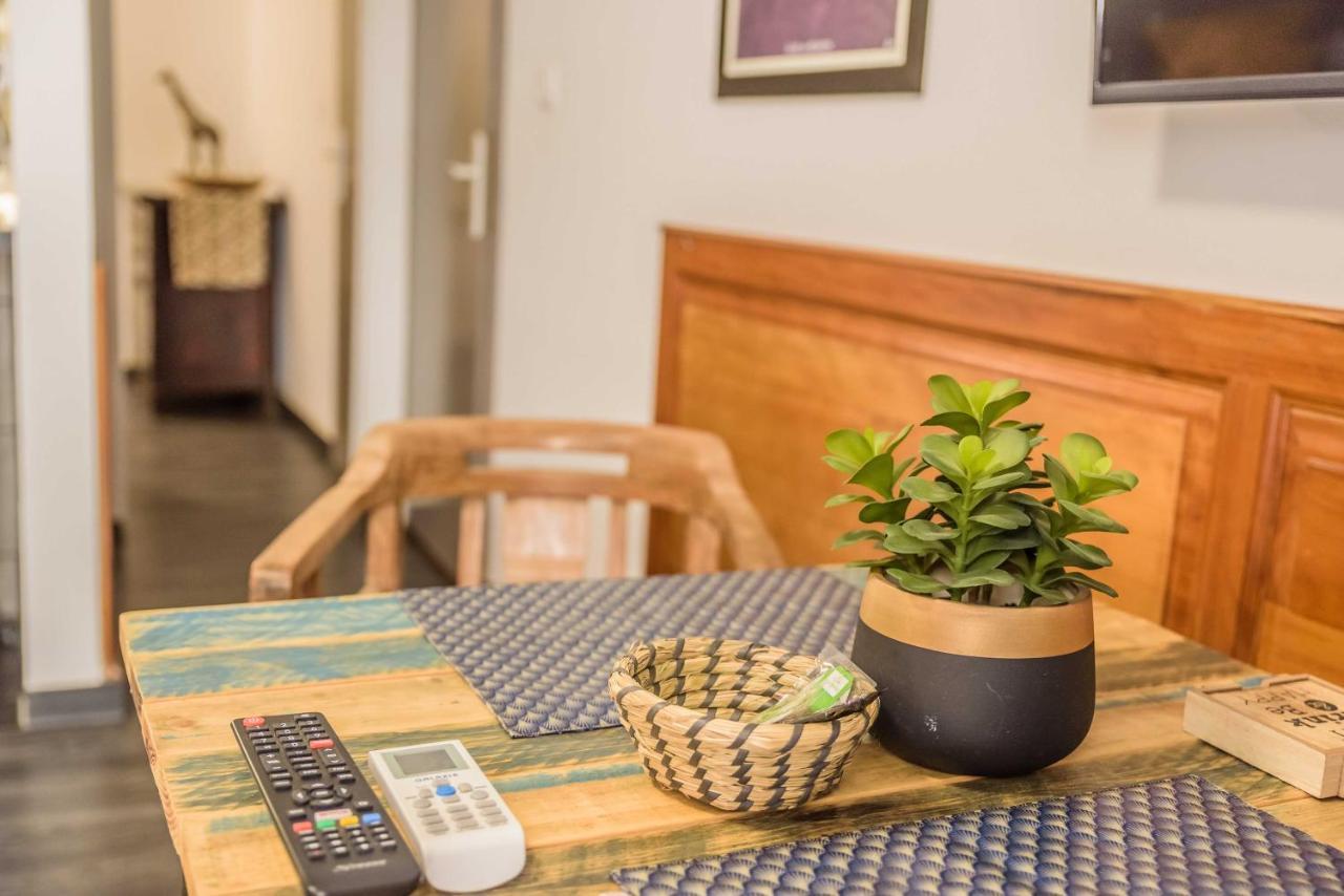 Appartements Et Chambres En Coeur De Ville Saint-Denis - Entree Autonome - Check In 14H30- Ngoại thất bức ảnh