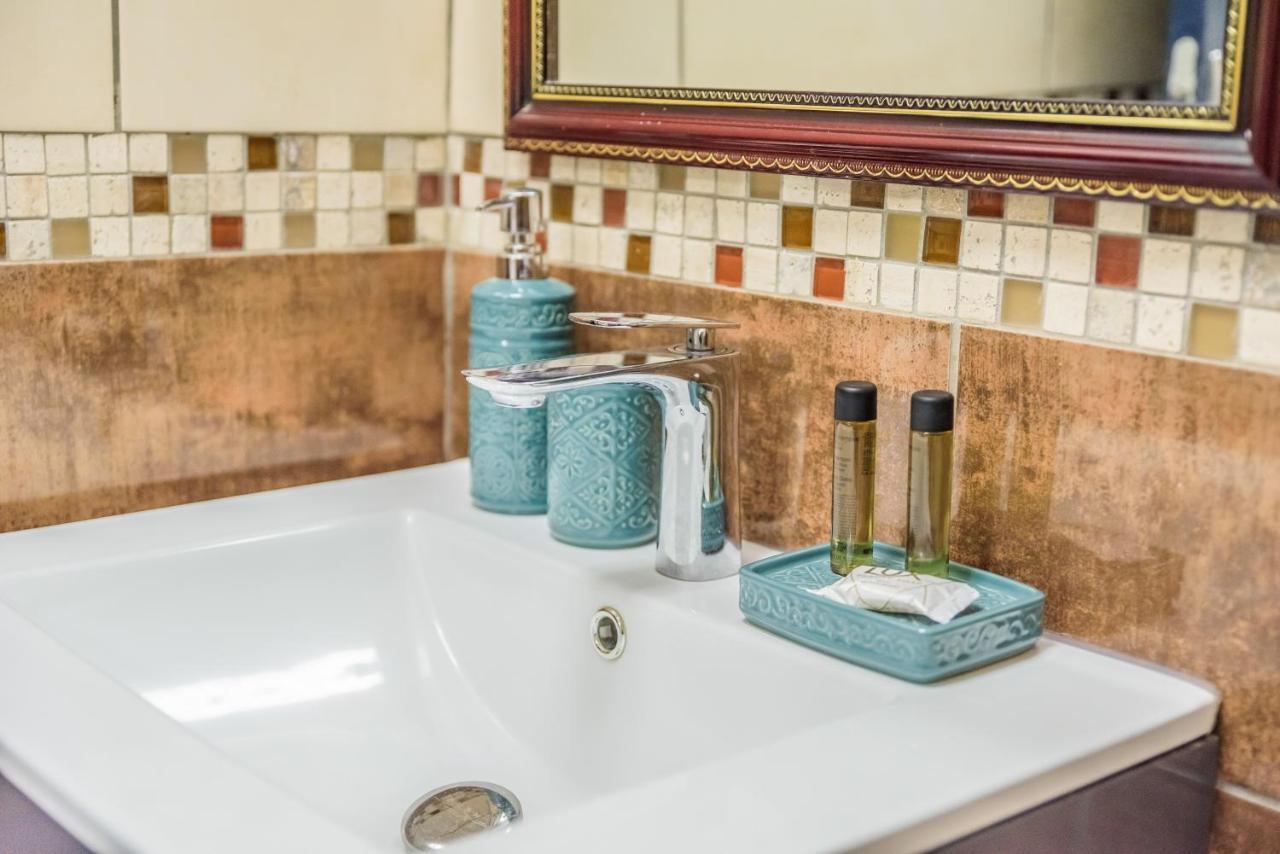 Appartements Et Chambres En Coeur De Ville Saint-Denis - Entree Autonome - Check In 14H30- Ngoại thất bức ảnh